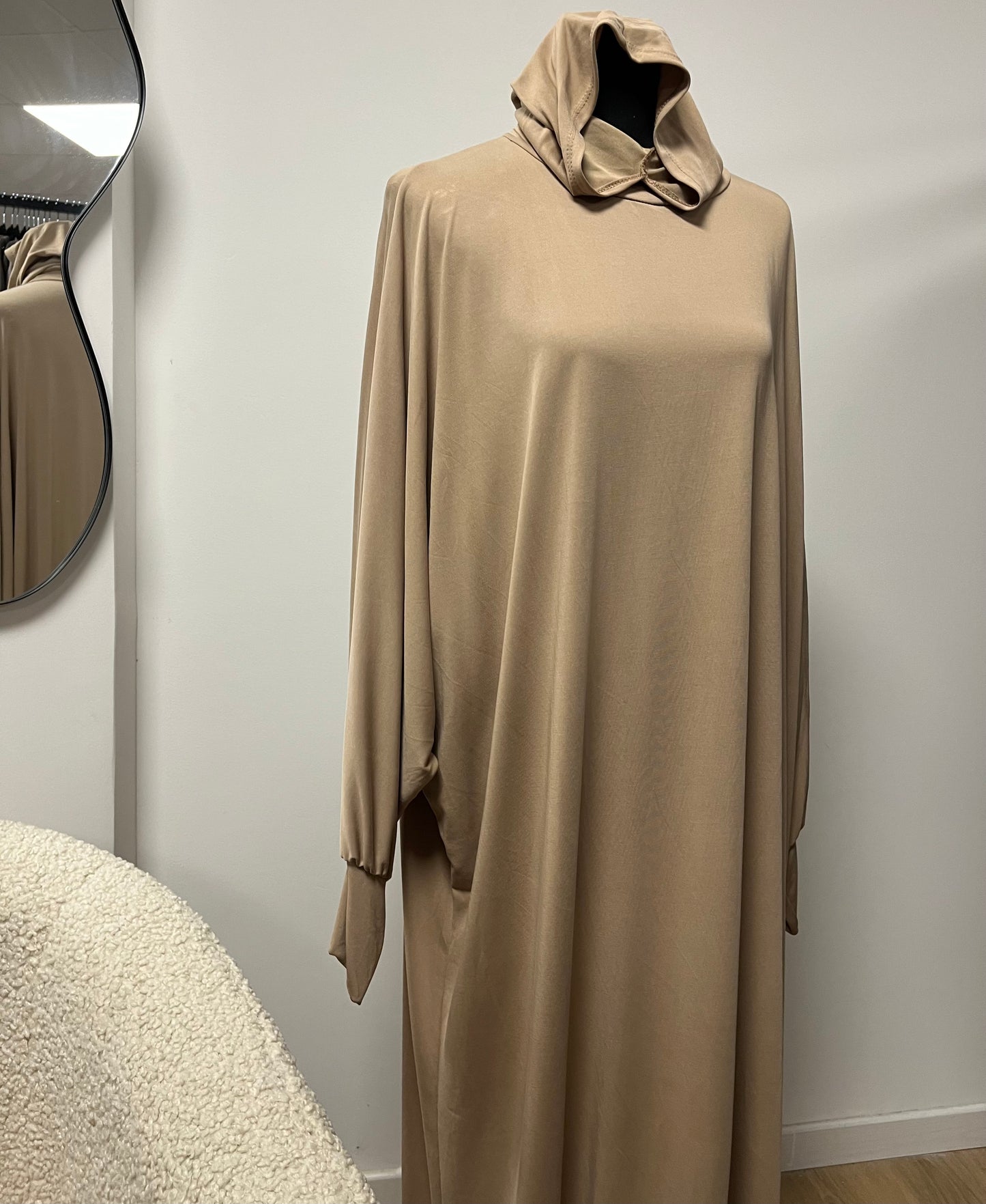 ROBE DE PRIÈRE BEIGE
