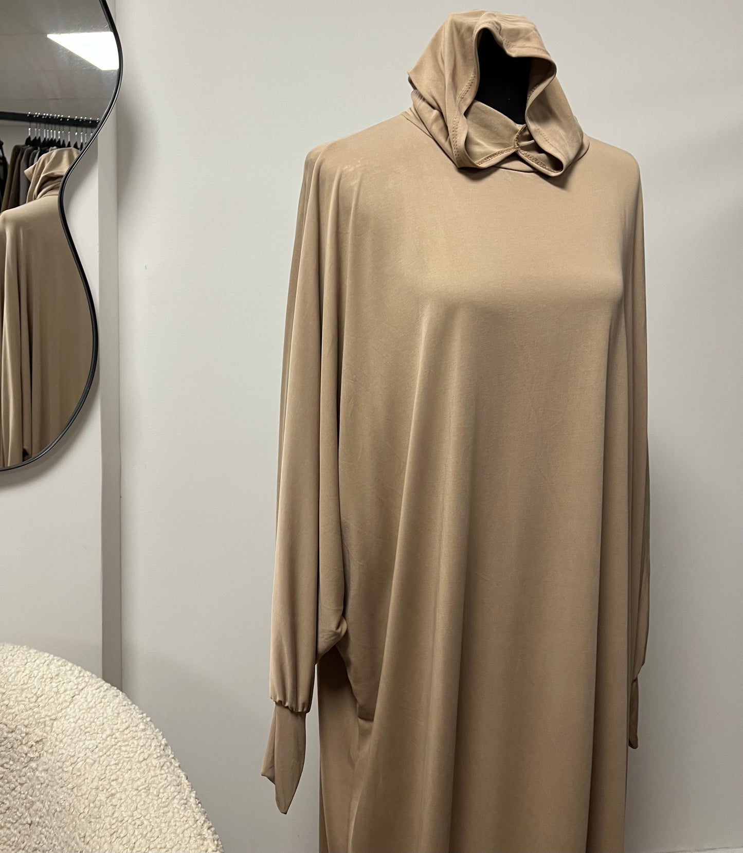 ROBE DE PRIÈRE BEIGE