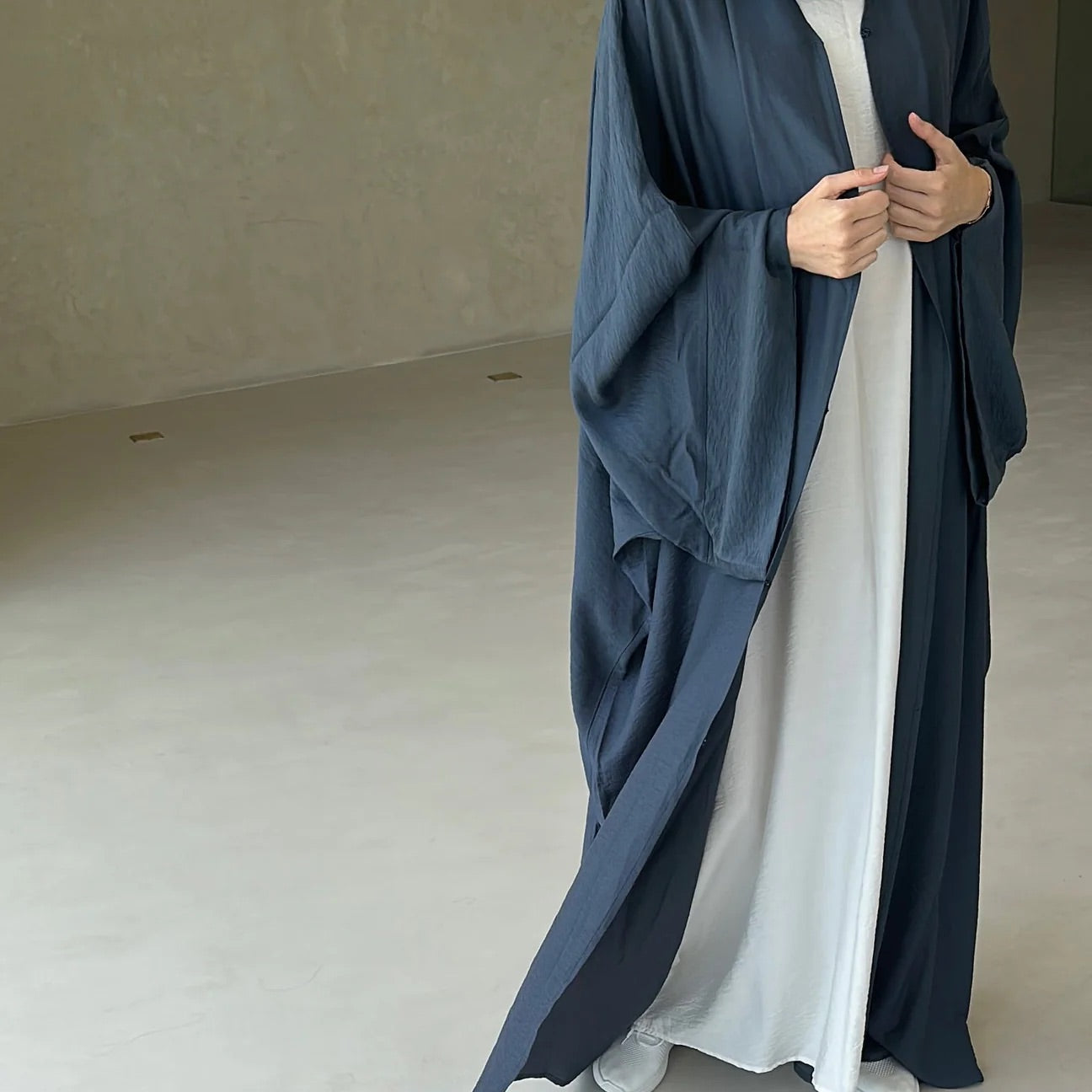 Abaya Nami + hijab assorti - Mayrah Collection