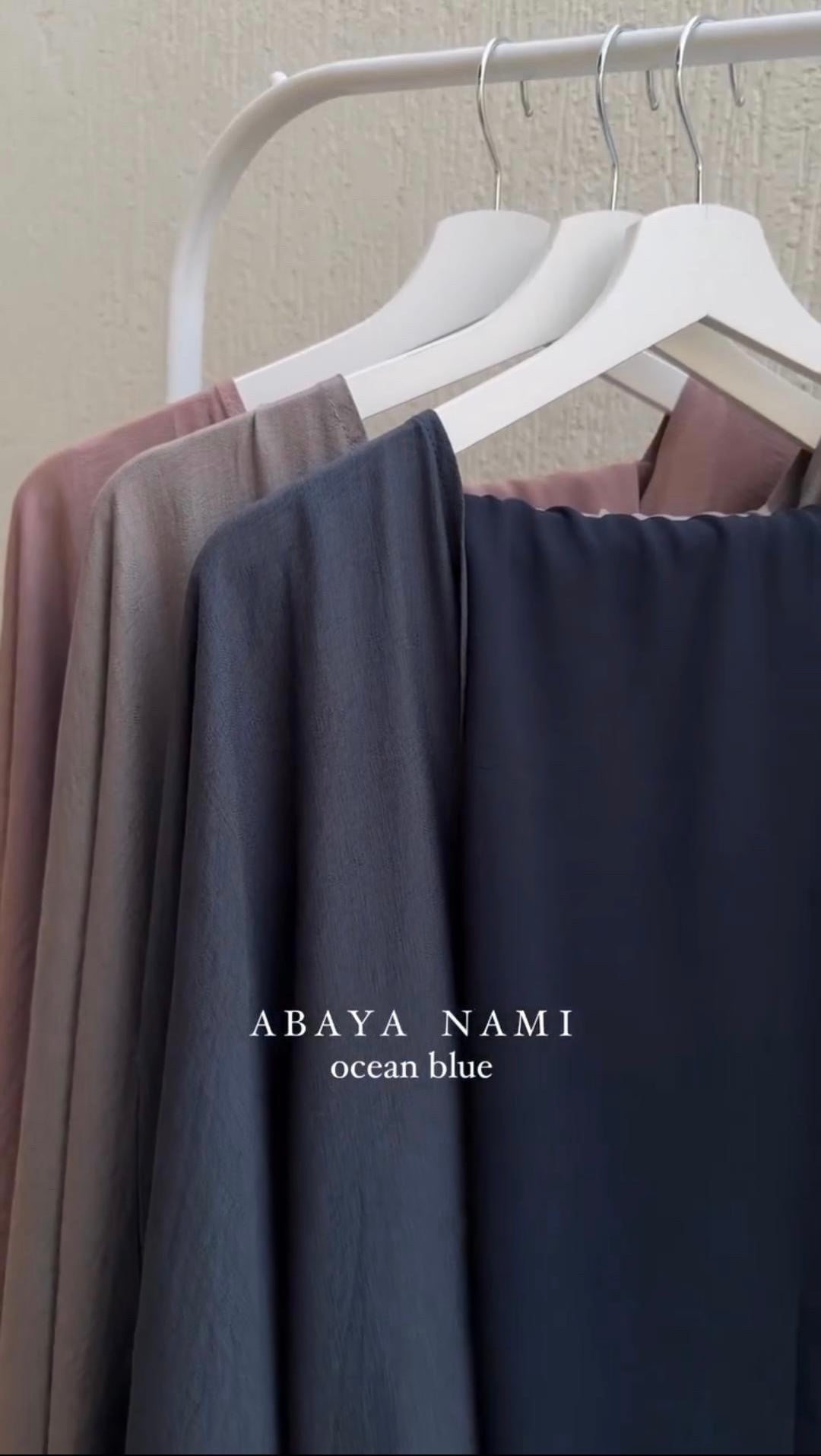 Abaya Nami + hijab assorti - Mayrah Collection