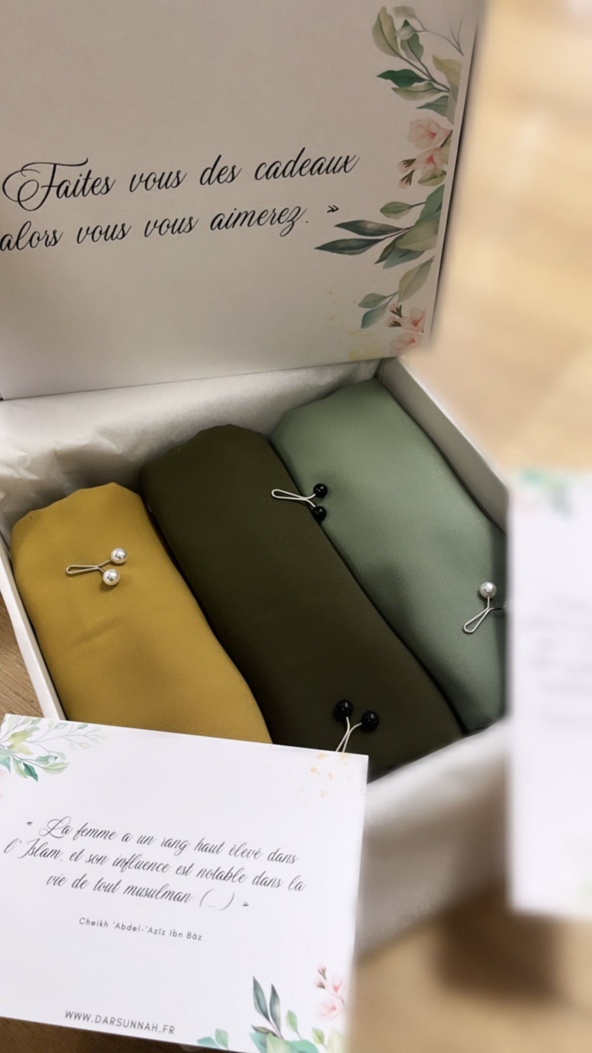 Box Flowers Green